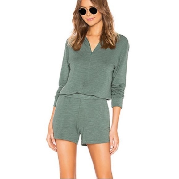Monrow Romper Super Soft Zip Up Hooded Shorts Cactus Green Sz S NEW - Picture 2 of 15